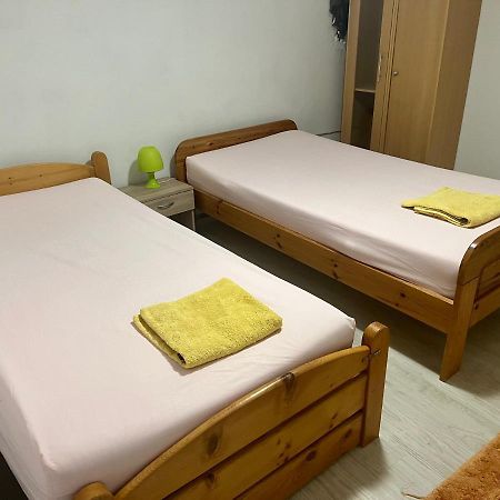 Doppelbett Zimmer Mit Gemeinschaftbad Borgholzhausen Exterior foto